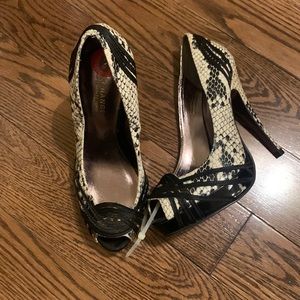 Change by charles jourdan platform heel